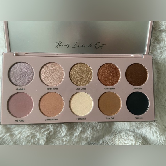 🆕 Dominique Essential Palette *BNIB* - Picture 5 of 7